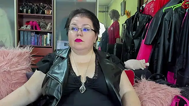 KaryQueen online show from March 2025 04:40:02 PM