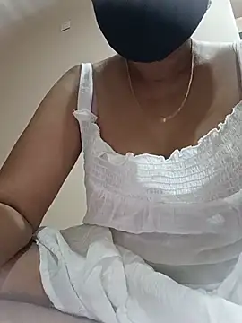 Snapshot of Nila_tamil36 chatting on July 2026 05:59:01 PM Nila tamil36 online show from July 2026 05:59:01 PM