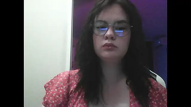 Snapshot of AdelinaVirelle chatting on July 2026 08:11:01 PM AdelinaVirelle online show from July 2026 08:11:01 PM