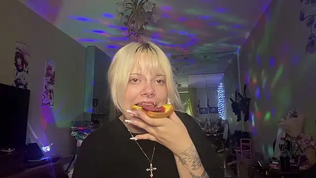 Snapshot of SusannAlai chatting on July 2026 07:27:02 PM SusannAlai online show from July 2026 07:27:02 PM