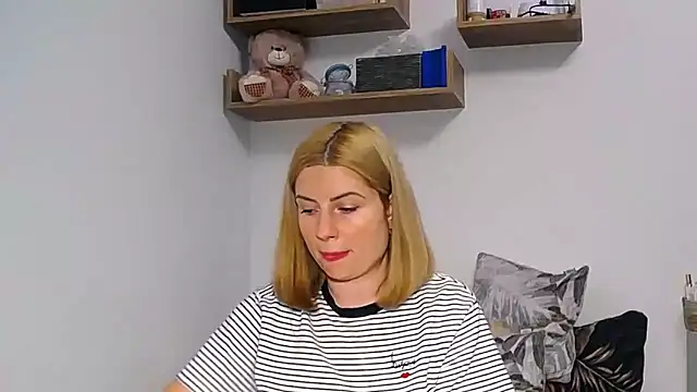 alisenties online show from December 2025 03:28:02 PM