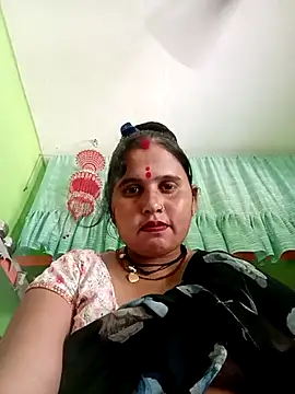 Snapshot of Hott_meena chatting on July 2026 03:44:01 AM Hott meena online show from July 2026 03:44:01 AM