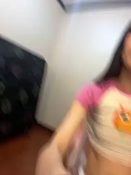 YourTSLovely online show from November 2025 05:24:01 AM