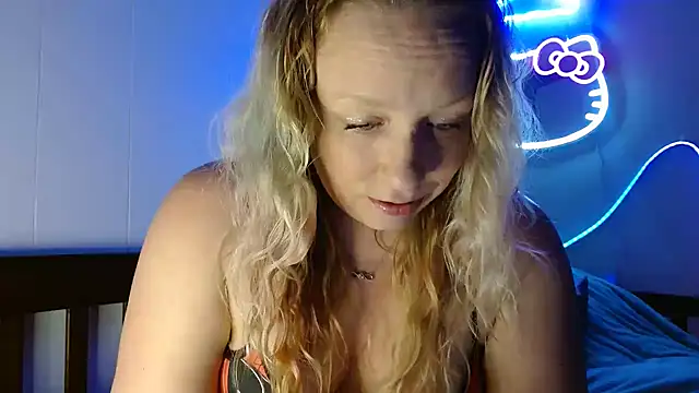 Snapshot of XxMs_StarzxX chatting on March 2025 02:46:02 AM XxMs StarzxX online show from March 2025 02:46:02 AM