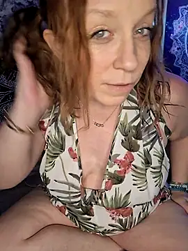 Snapshot of XxMs_StarzxX chatting on October 2025 12:09:01 AM XxMs StarzxX online show from October 2025 12:09:01 AM