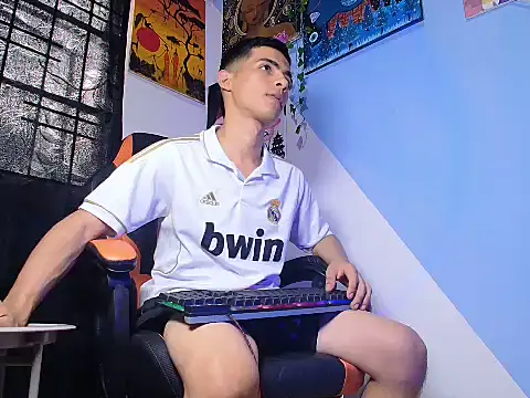 Apolo drake online show from July 2026 08:33:02 PM