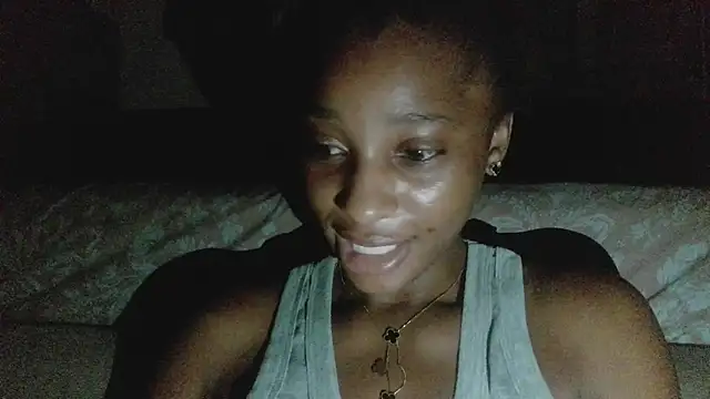 Snapshot of Nirahbeauty chatting on July 2026 07:39:01 PM Nirahbeauty online show from July 2026 07:39:01 PM