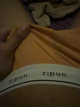 TwinkyVersa online show from July 2026 09:06:02 PM
