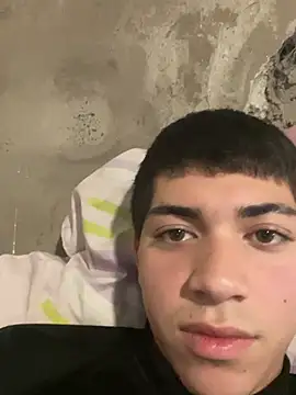 johnnisak online show from July 2026 12:46:01 AM