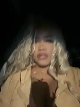 riri brunnete online show from June 2026 04:28:01 AM