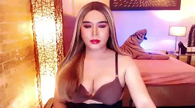 BigCumHuntersxx online show from March 2025 05:49:02 PM