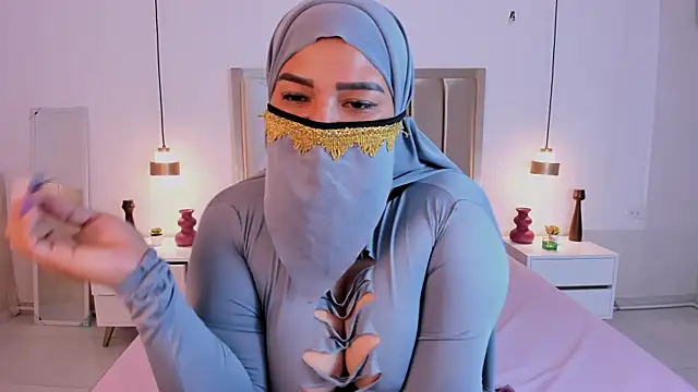 amira farahh online show from July 2026 11:24:02 PM