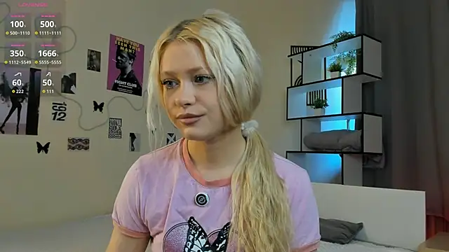 Snapshot of Willow_Fang chatting on July 2026 05:18:01 AM Willow Fang online show from July 2026 05:18:01 AM