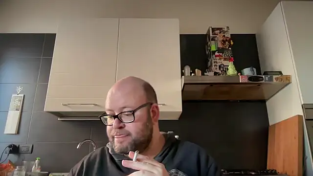 theitalianbear online show from December 2024 01:54:02 PM