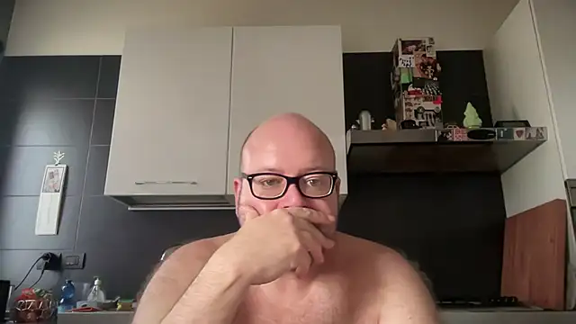 theitalianbear online show from September 2025 09:42:02 AM