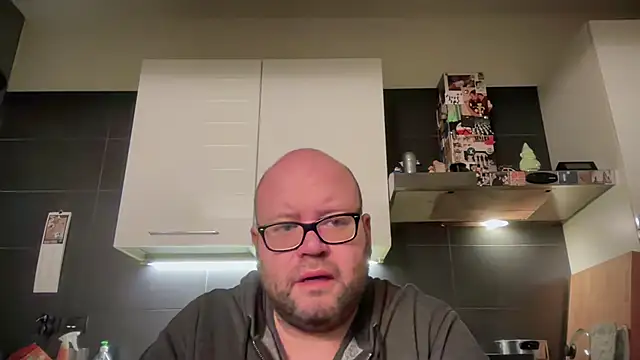 theitalianbear online show from November 2025 05:21:02 AM