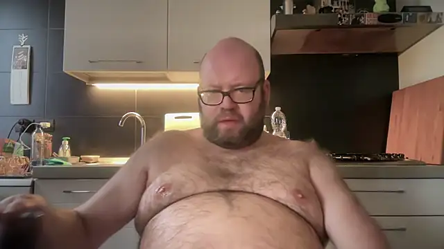 theitalianbear online show from December 2025 02:11:01 PM