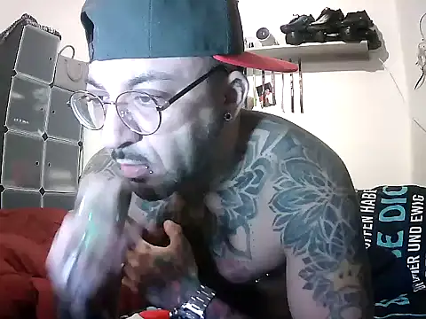 Snapshot of MagicStickBoy chatting on February 2026 10:19:01 AM MagicStickBoy online show from February 2026 10:19:01 AM