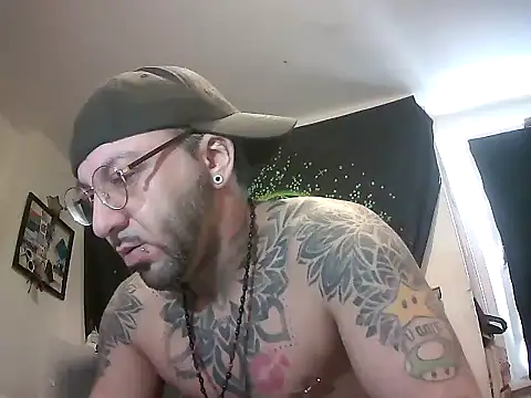 Snapshot of MagicStickBoy chatting on March 2026 10:43:01 AM MagicStickBoy online show from March 2026 10:43:01 AM