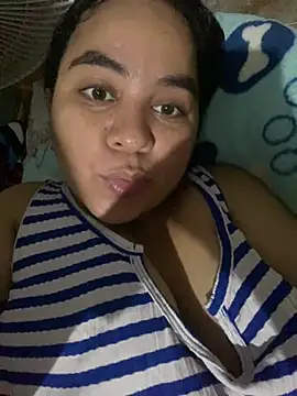 laura1999love online show from July 2026 10:58:02 AM