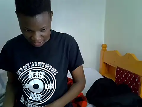 Snapshot of pretty_banice chatting on August 2026 11:12:02 AM pretty banice online show from August 2026 11:12:02 AM