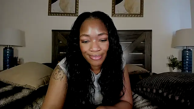 Snapshot of nicolesolace chatting on May 2026 09:24:02 PM nicolesolace online show from May 2026 09:24:02 PM