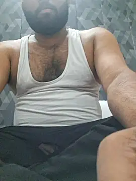 SWEET COPLE ME online show from August 2026 05:11:02 PM