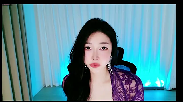 Suki-999 online show from July 2026 12:48:02 PM