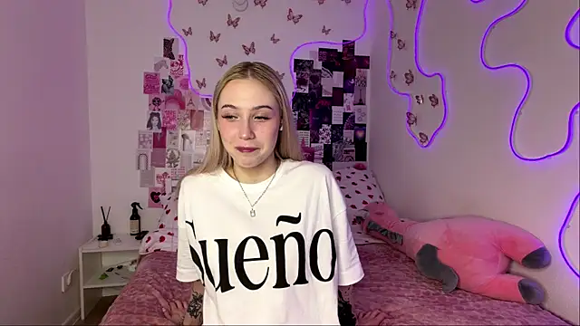 arilove  online show from August 2026 07:18:01 AM