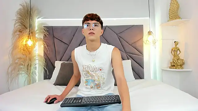 ErickDelRio online show from August 2026 11:24:02 AM