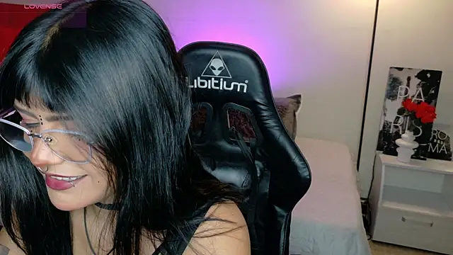 Snapshot of _Selene_Moon chatting on August 2026 09:06:01 PM Selene Moon online show from August 2026 09:06:01 PM
