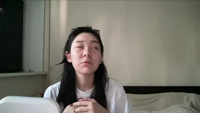 KarmaSartoris online show from August 2026 11:12:02 AM