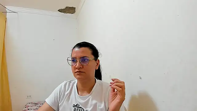 MARILYN GARCIA online show from June 2026 09:36:02 PM