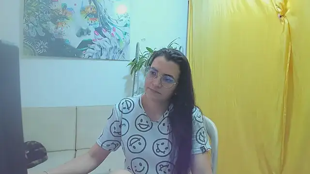 MARILYN GARCIA online show from July 2026 09:28:02 PM
