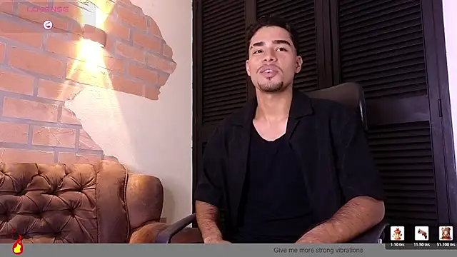 Snapshot of Alejandro_Greco chatting on August 2026 12:01:02 AM Alejandro Greco online show from August 2026 12:01:02 AM