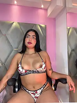 Snapshot of SexyAlondraa chatting on August 2026 08:22:02 PM SexyAlondraa online show from August 2026 08:22:02 PM