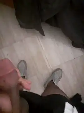 Snapshot of Demillvan chatting on February 2025 11:04:01 AM Demillvan online show from February 2025 11:04:01 AM