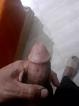 Snapshot of Demillvan chatting on January 2026 09:03:01 AM Demillvan online show from January 2026 09:03:01 AM