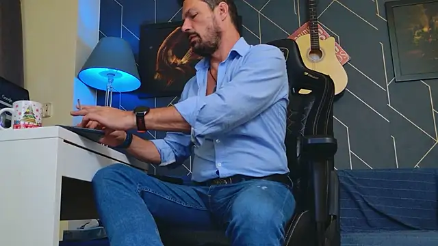 ChrisKox online show from September 2025 05:56:02 PM