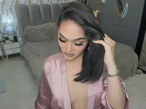 Snapshot of LegendaryNicole chatting on September 2025 08:24:01 PM LegendaryNicole online show from September 2025 08:24:01 PM