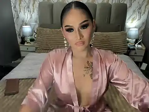 Snapshot of LegendaryNicole chatting on January 2026 01:24:02 PM LegendaryNicole online show from January 2026 01:24:02 PM