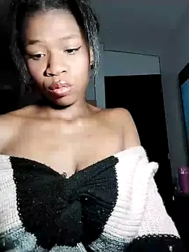 Snapshot of angel_allis chatting on December 2024 06:00:02 AM angel allis online show from December 2024 06:00:02 AM