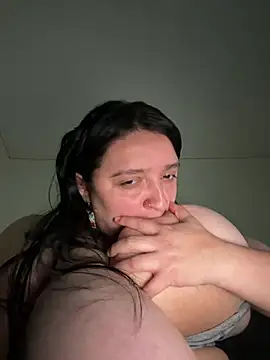 aliceayres797 online show from March 2025 04:24:02 AM