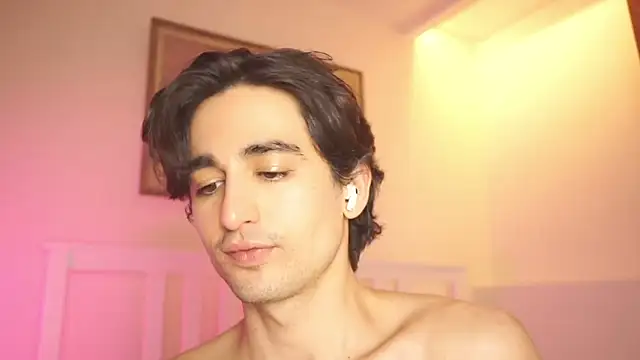 AlanDeNavarre online show from February 2025 12:04:02 AM