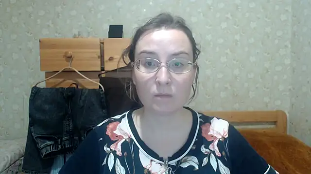 Smart Rose online show from October 2025 12:09:02 PM