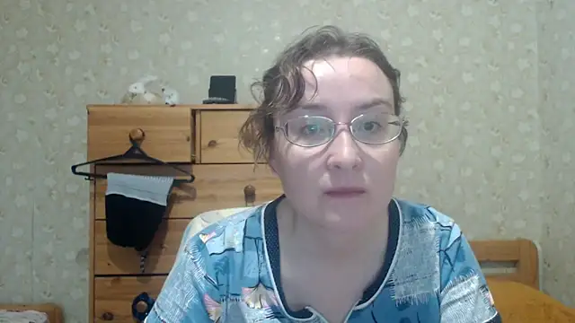 Smart Rose online show from April 2026 04:28:02 PM