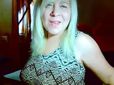 Snapshot of AgoniA7 chatting on May 2026 07:05:02 AM AgoniA7 online show from May 2026 07:05:02 AM