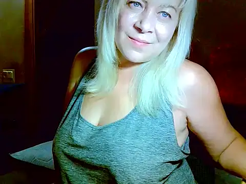 AgoniA7 online show from July 2026 06:37:02 PM