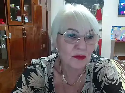Snapshot of JenaCheim chatting on December 2024 07:10:01 PM JenaCheim online show from December 2024 07:10:01 PM