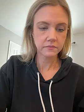 Snapshot of Kay_Cakes chatting on February 2026 07:20:01 PM Kay Cakes online show from February 2026 07:20:01 PM